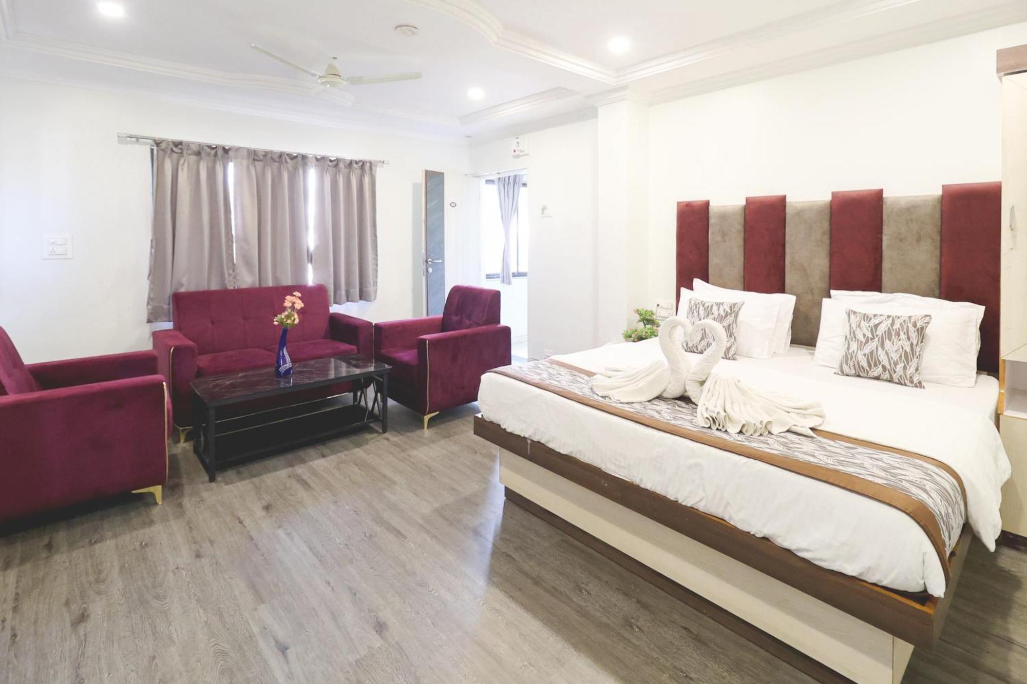 Hotel Jeet Paradise Phaltan Luaran gambar